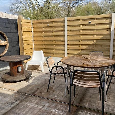 Entre Ville Et Campagne Appartement Cosy Avec Parking Et Terrasse Wood Coutiches 外观 照片